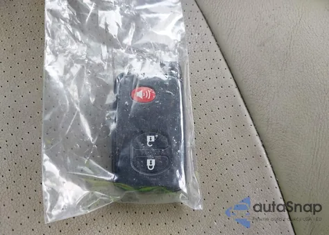 2010 Toyota Prius Iv из США, поврежденный, VIN JTDKN3DU9A0054181